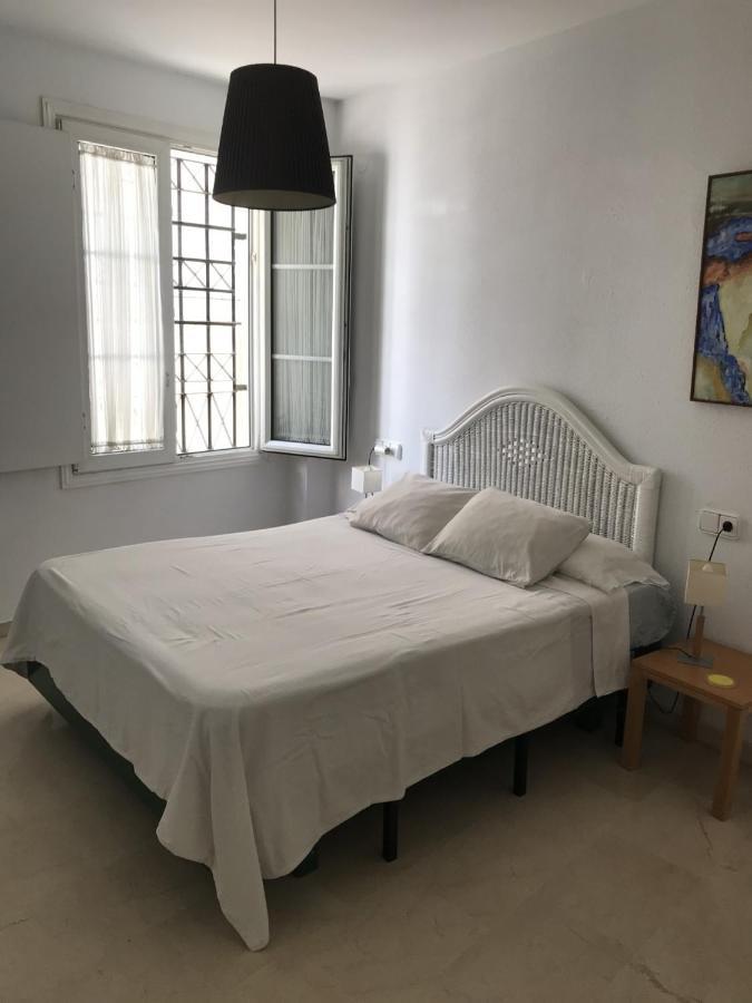 Conde De Ibarra Apartment Севиля Екстериор снимка